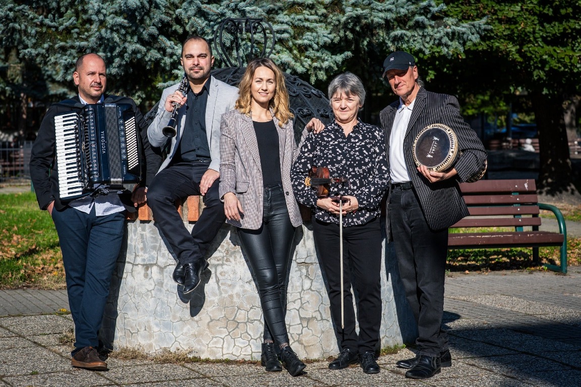 Ingyenes utcai örömzene koncertsorozat: Samaria Klezmer Band